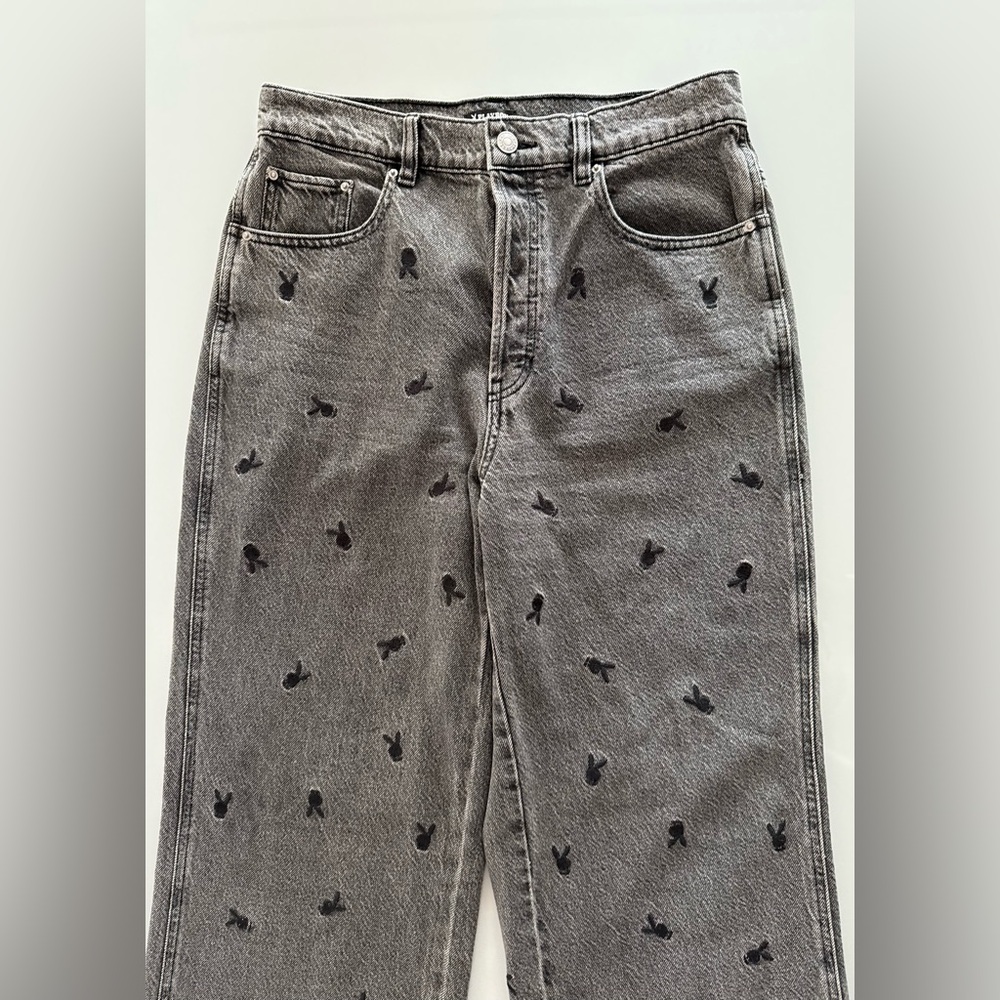Pacsun Jeans X Playboy - Women’s Size 29 - Grey w/ Black Playboy Bunny Pattern - Picture 2 of 11